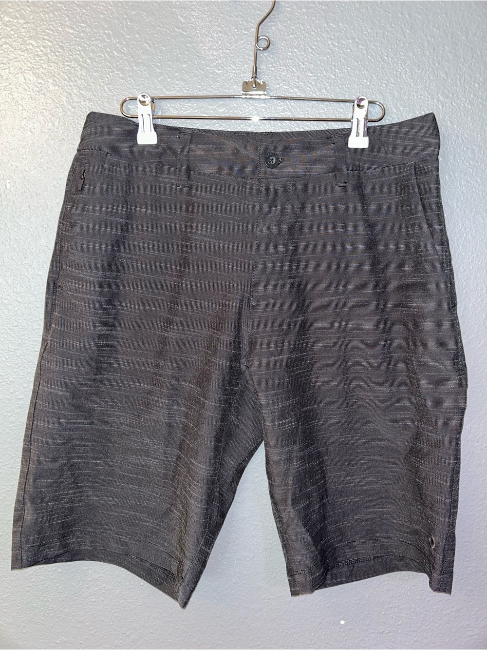 Hang Ten Men's Black Subtle Stripe Flat Front Shorts